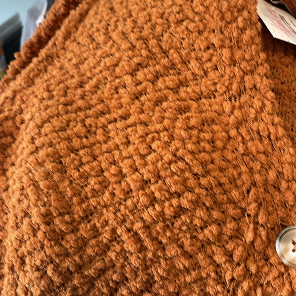 𝐍𝐄𝐖 𝐂𝐚𝐫𝐝𝐢𝐠𝐚𝐧 𝐒𝐰𝐞𝐚𝐭𝐞𝐫 - 𝐗𝐋 - Picture 3 of 3